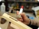 La pirografia, l'arte dell'incisione a caldo su legno, cuoio, sughero