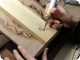 La pirografia, l'arte dell'incisione a caldo su legno, cuoio, sughero